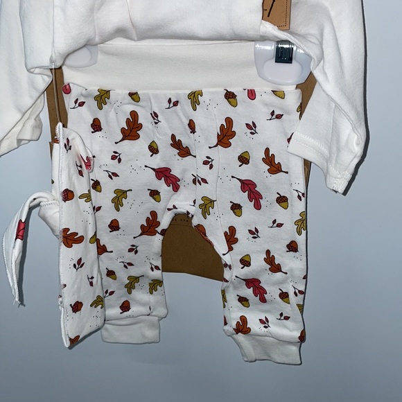 Rae Dunn Fall 4 piece set w/ gift bag - Picture 7 of 7